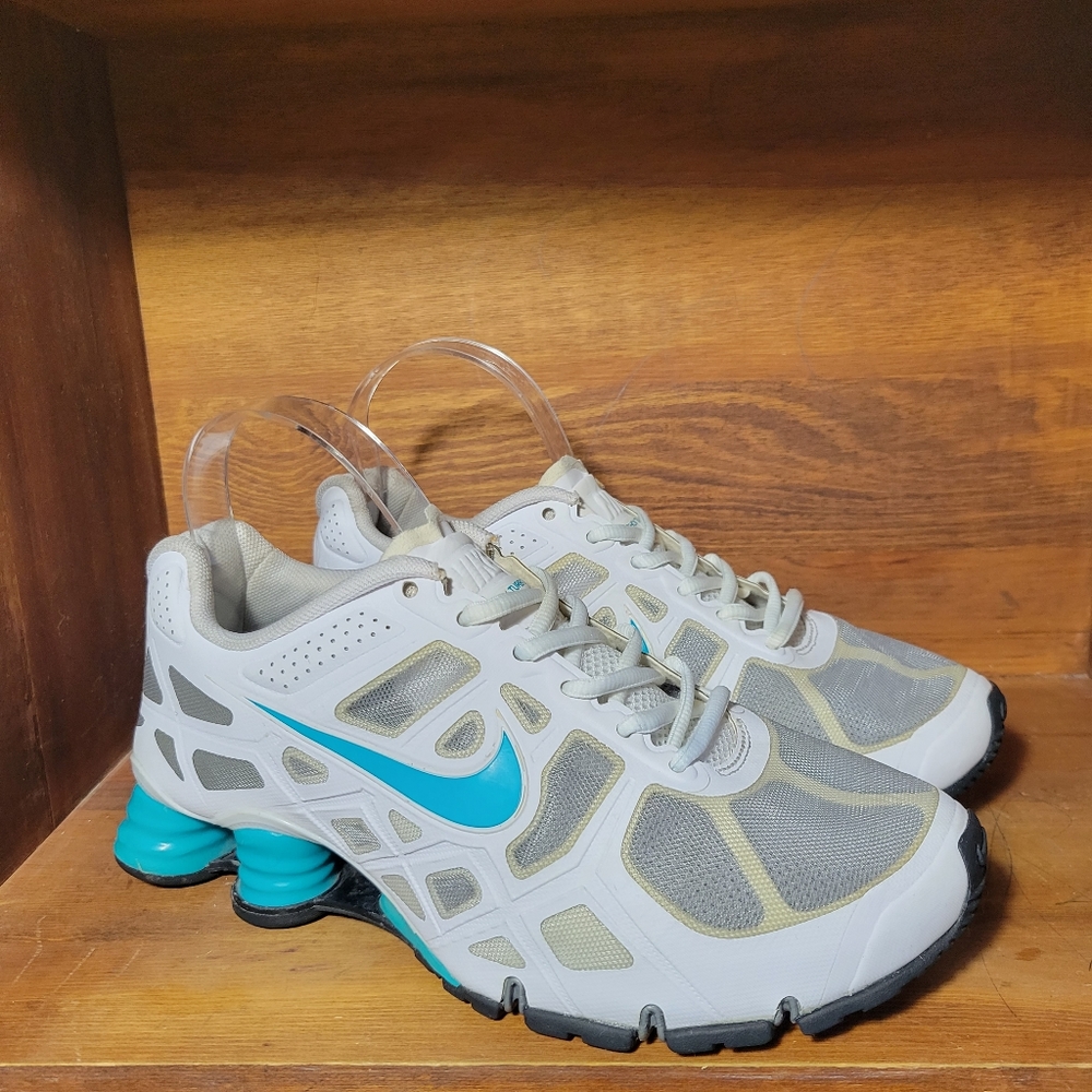 Nike Shox Turbo Althelic Sneaker 6Y